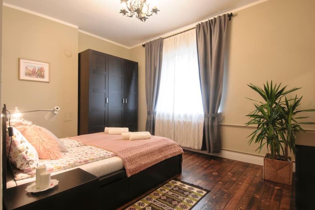 3 Bdr - Top Center Artistic Apartment - 115 M2 Szófia Kültér fotó